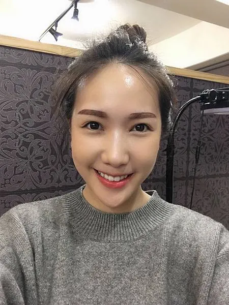 【柔霧眉零結痂全紀錄】艾偲維娜做的粉霧眉又自然又持久! 圖7