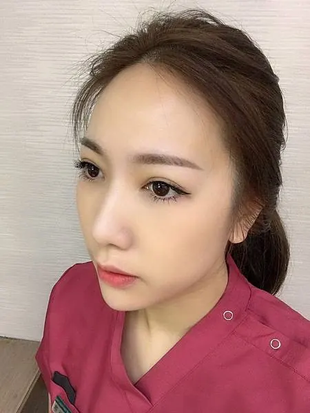 【柔霧眉零結痂全紀錄】艾偲維娜做的粉霧眉又自然又持久! 圖14
