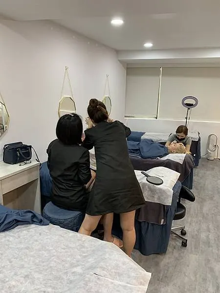 【柔霧眉零結痂全紀錄】艾偲維娜做的粉霧眉又自然又持久! 圖19